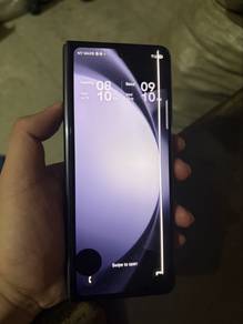 Samsung Fold 5 condition 7/10