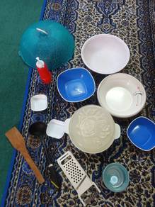 kitchen utensils 