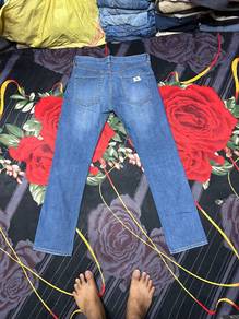 seluar jeans closshi saiz 32