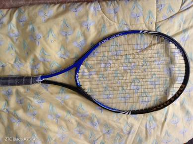 Tennis racket