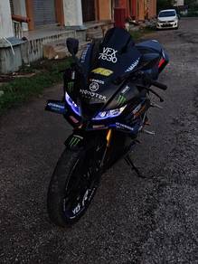 Yamaha R15