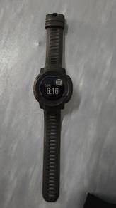 untuk dilepaskan jam garmin instinct 2