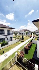 Semi-Detached House For Sale in Puncak Alam,SGR