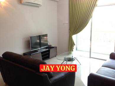 Condominium For Rent in The Peak Residences