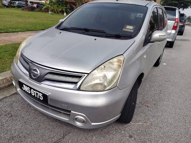 Nissan Grand Livina PREMIUM/LUXURY in Petaling Jaya, SGR