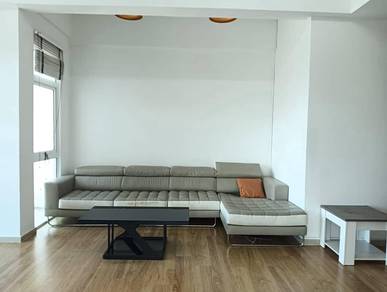 Condominium For Sale in Tropicana Landmark