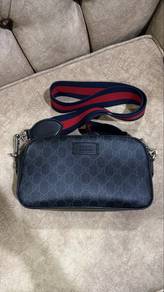 sling beg gucci