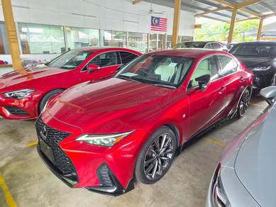 Lexus IS 300 F-SPORT in Cheras, KUL