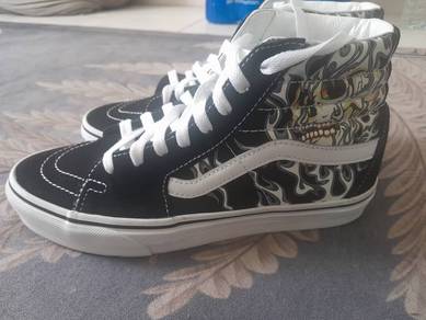 Limited Edition Vans SK8-Hi Classic Flame Skull
