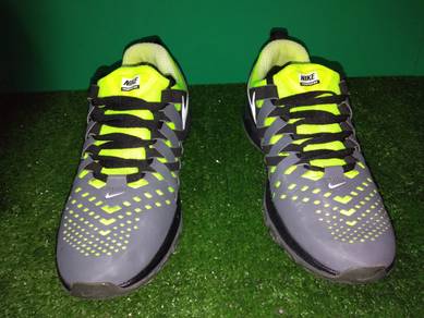 ITEM BUNDLE_Sport Shoes NIKE size 41