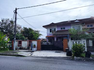 2-storey Terraced House For Sale in Seri Kembangan,SGR