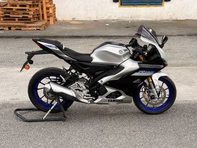 Yamaha R15