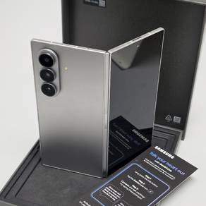 Z fold 7 Like New - 512 gb