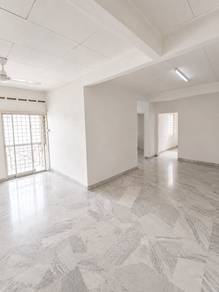 Apartment For Sale in Goodyear Court 6