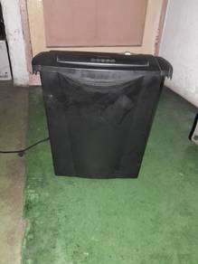 Aurora AS680SB strip-cut paper shredder.