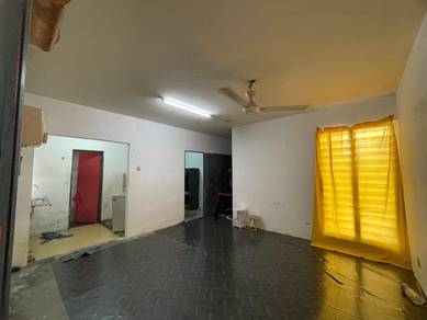 Flat For Sale in Sri Indah