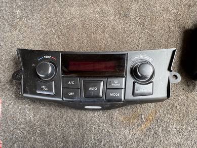 No 5-10-9 Suzuki Swift ZC72 Aircond Switch Jpn