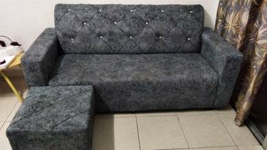 3 seat sofa with ottoman