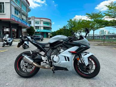 CFMOTO 675SR-R