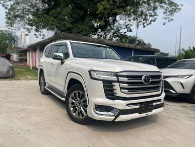 Toyota Land Cruiser 300 ZX in Cheras, KUL