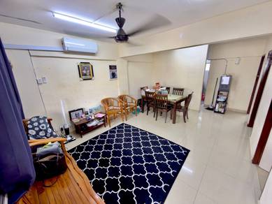Apartment For Sale in Flat Danau Kota