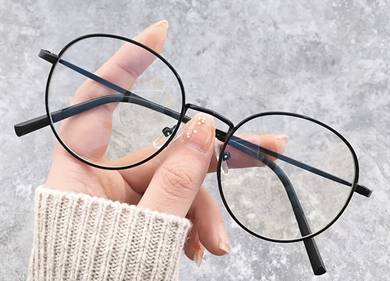 Retro Eyeswear Spectacle Frame Clear Lens