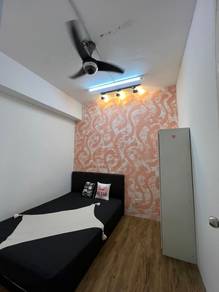 Room in Puchong, SGR