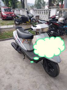 Suzuki V100
