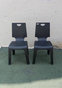 YE39Y Kerusi Plastik Plastic Chair Black