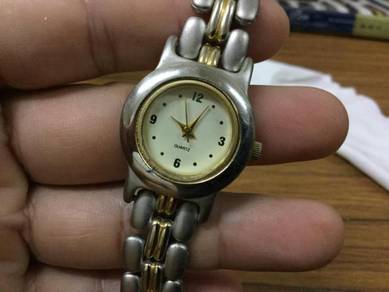 Unbranded lady watch