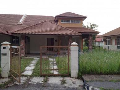 Semi-Detached House For Sale in Batu Kawan,PNG