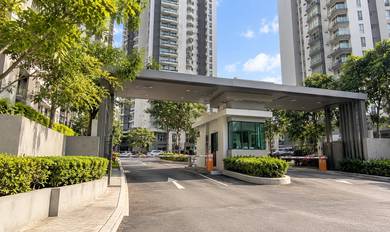 Condominium For Sale in Platinum Lake PV 13