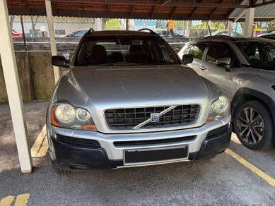Volvo XC90 T in Kampung Baru, KUL