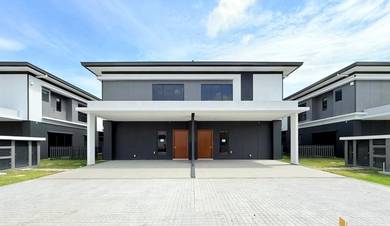 Semi-Detached House For Sale in Klang,SGR