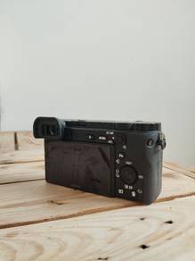 Sony A6400