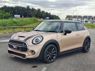 Mini Cooper S S (F55 LCI) in Pasir Gudang, JHR