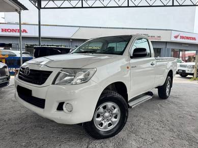 Toyota Hilux in Banting, SGR