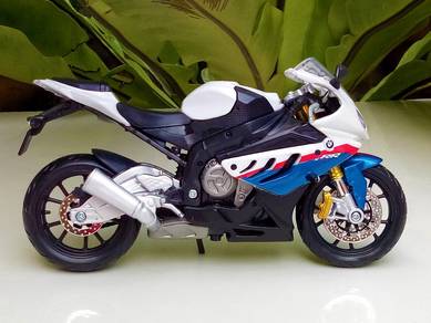 Maisto 1-12 BMW S1000RR White Diecast Motorcycle