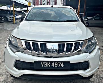 Mitsubishi Triton VGT A/T in Desa Petaling, KUL
