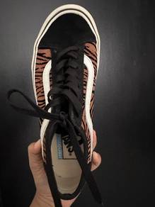 Kasut Vans
