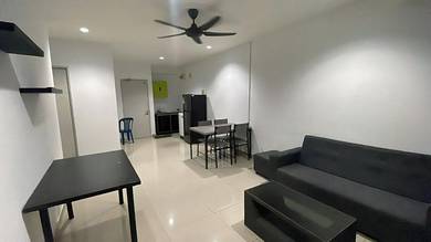 Condominium For Rent in Menara U