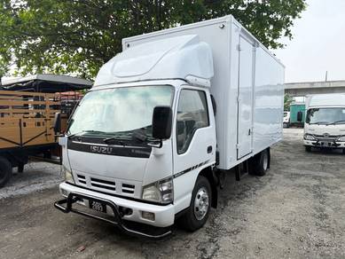 Isuzu NPR66UPH 3 Ton 17 Kaki Box Bonded 5000KG