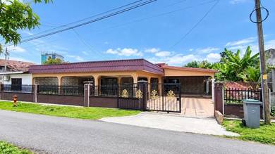 Bungalow House For Sale in Kluang,JHR