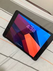 iPad 8th Gen 32 GB WiFi