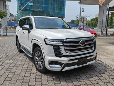Toyota Land Cruiser ZX in Subang Jaya, SGR