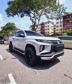 Mitsubishi Triton VGT in Ampang, SGR