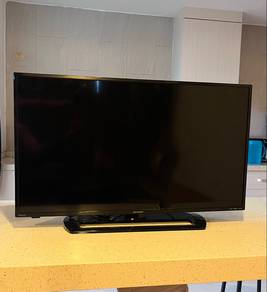 (BROKEN LCD) Sharp 42” LED AQUOS TV
