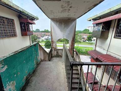 Flat For Sale in Taman Suria Pendamar Flat