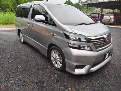 Toyota Vellfire Z in Bukit Payung, TRG