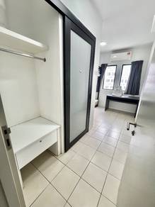 Service Residence For Rent in Uni Suites